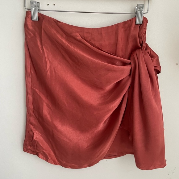 Skirt and top set - Picture 6 of 6